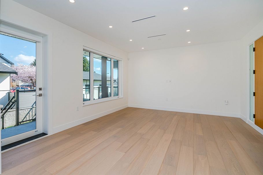 8182 Cartier Street Vancouver, BC - 4