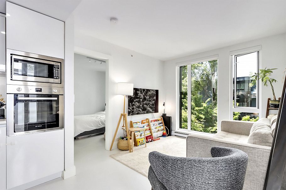 303 2239 W 7th Avenue Vancouver, BC - 4