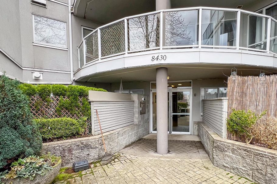 205 8430 Jellicoe Street Vancouver, BC - 19