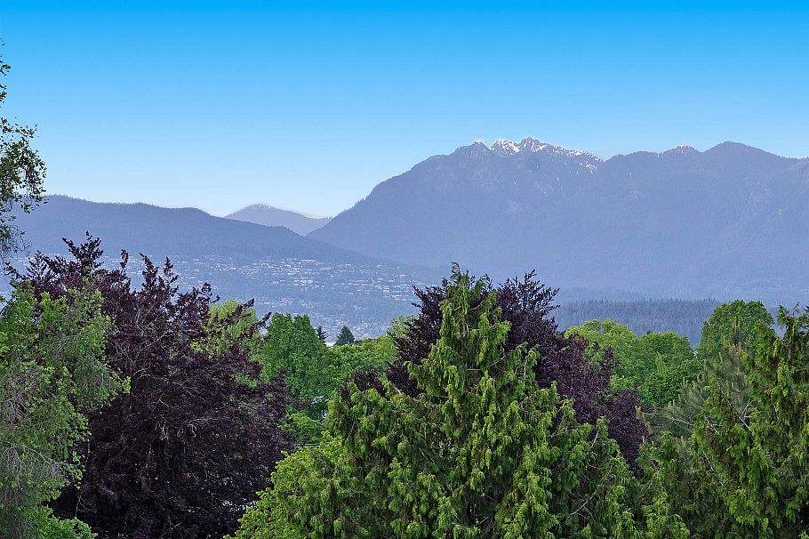 2 3536 W 14th Avenue Vancouver, BC - 23