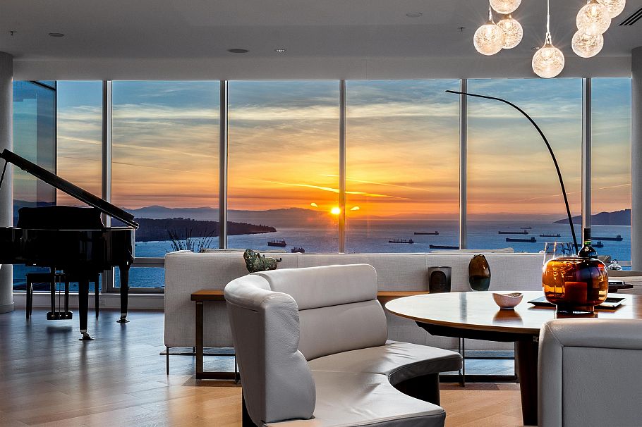 5302 1128 W Georgia Street Vancouver, BC - 4