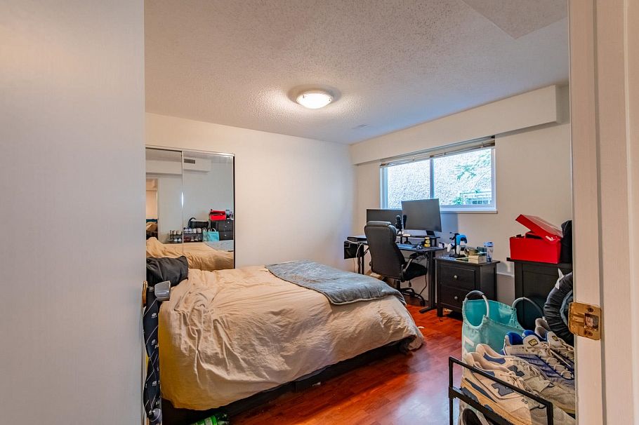 3530 W 31st Avenue Vancouver, BC - 33
