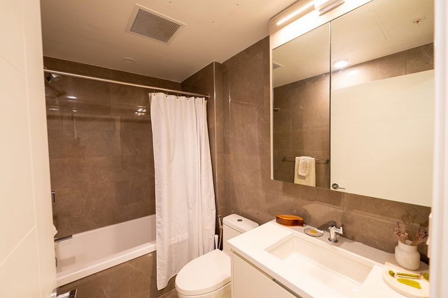 212 4240 Cambie Street Vancouver, BC - 15