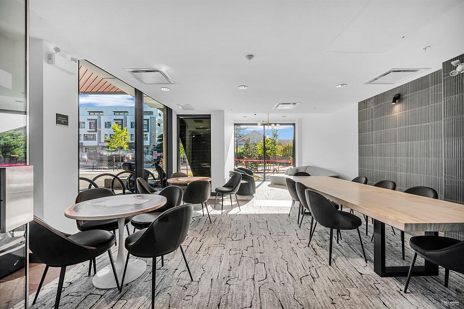 407 422 E 3rd Street North Vancouver, BC - 18