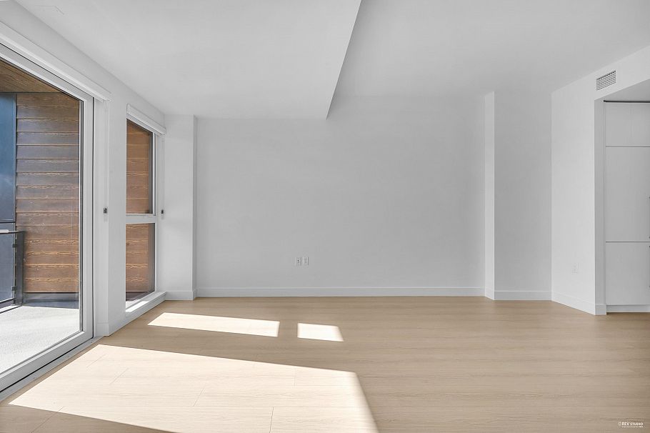 407 422 E 3rd Street North Vancouver, BC - 9