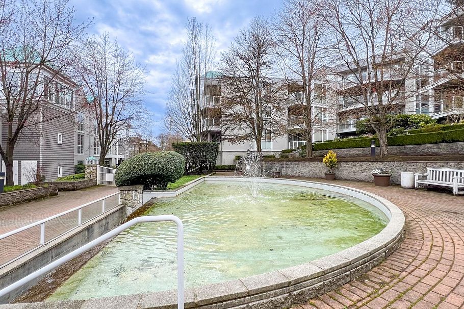 205 8430 Jellicoe Street Vancouver, BC - 21