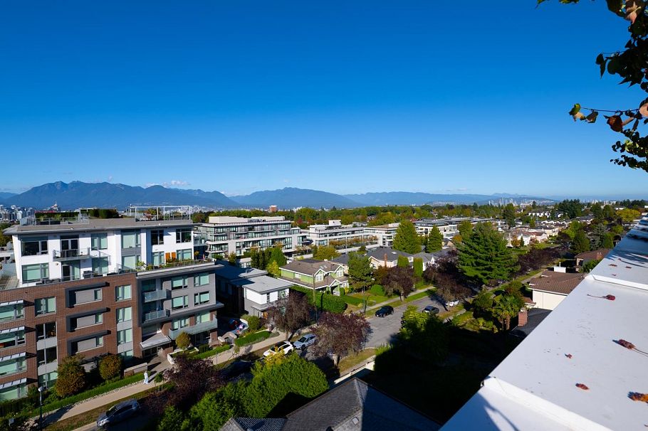 212 4240 Cambie Street Vancouver, BC - 4