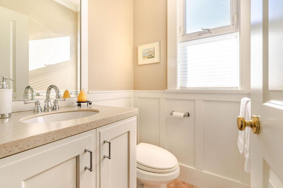 3726 W 33rd Avenue Vancouver, BC - 34