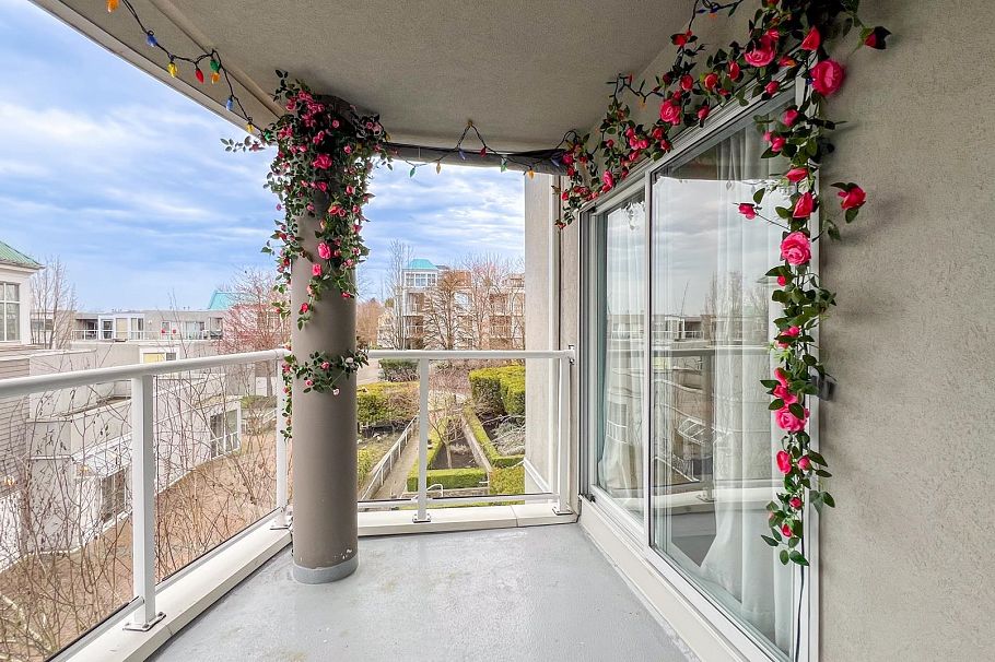 205 8430 Jellicoe Street Vancouver, BC - 12