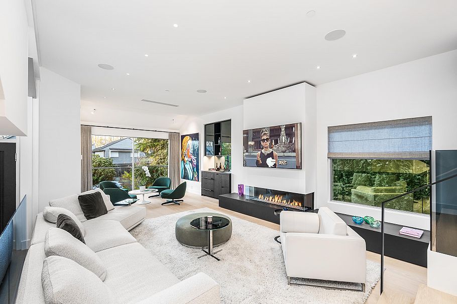 4416 W 1st Avenue Vancouver, BC - 2