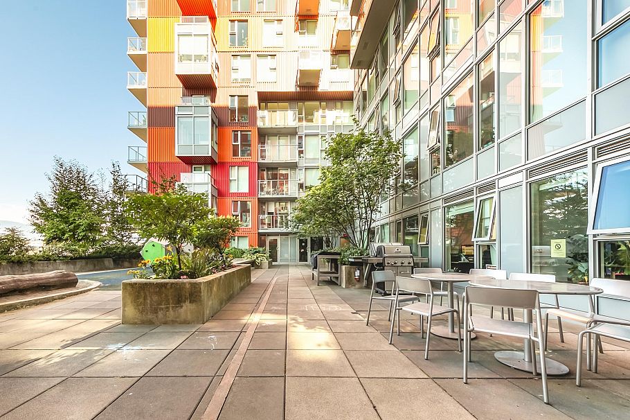 302 933 E Hastings Street Vancouver, BC - 34