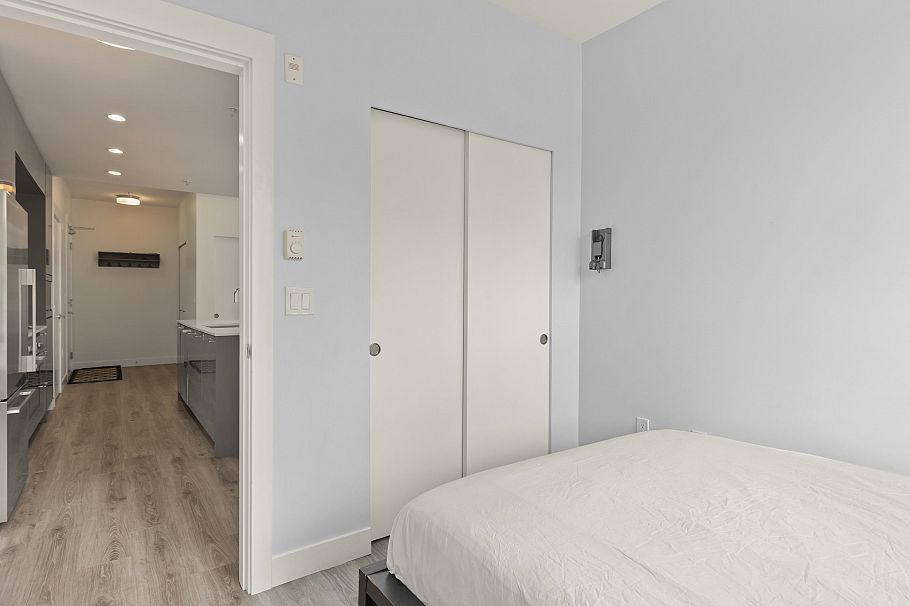 303 1327 Draycott Road North Vancouver, BC - 22