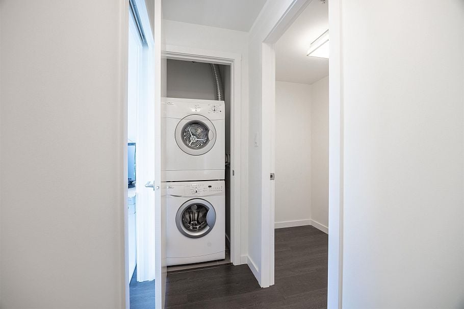 657 5515 Boundary Road Vancouver, BC - 3