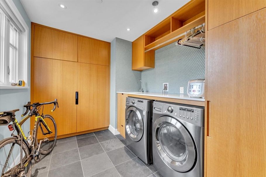 57 W 17th Avenue Vancouver, BC - 14