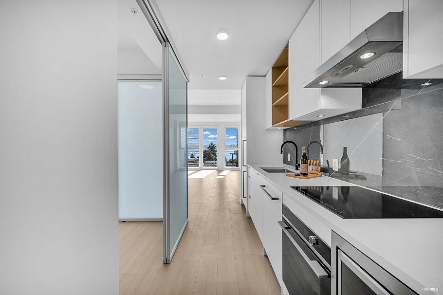 407 422 E 3rd Street North Vancouver, BC - 7