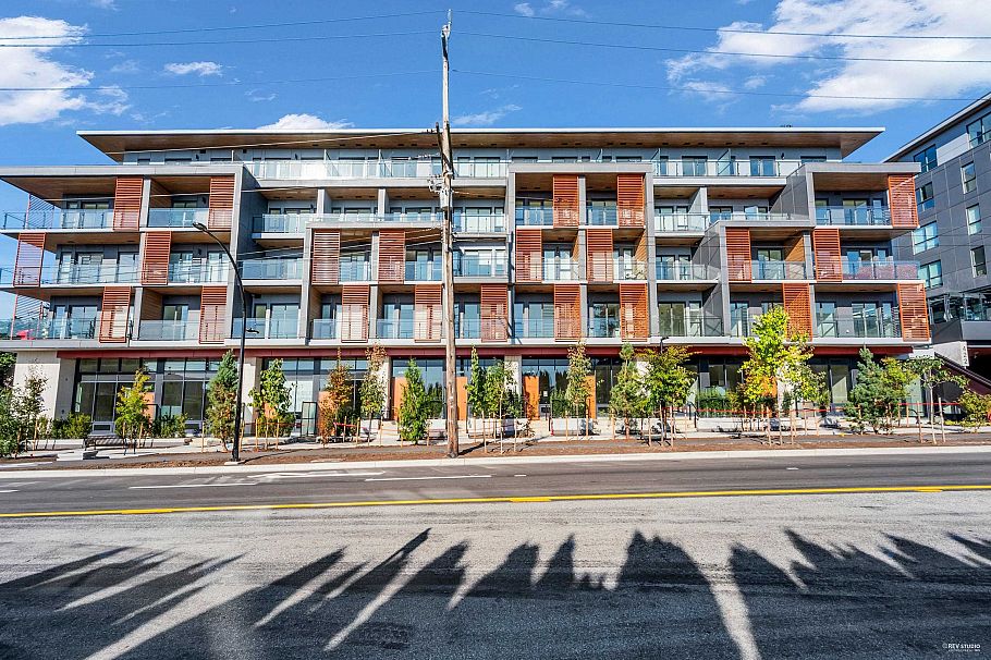 407 422 E 3rd Street North Vancouver, BC - 3