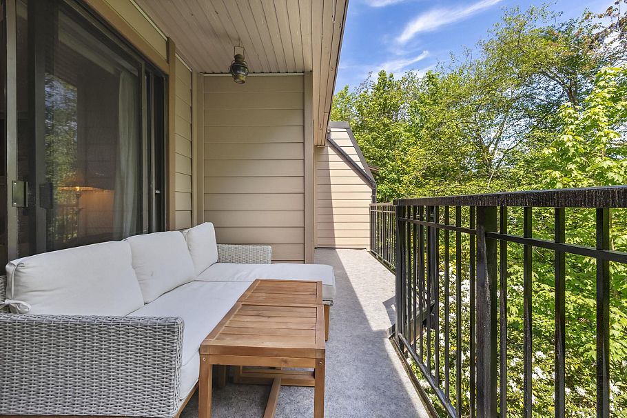 306 1385 Draycott Road North Vancouver, BC - 16