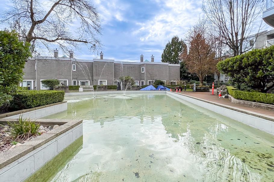 205 8430 Jellicoe Street Vancouver, BC - 20