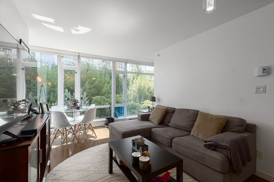 315 161 W Georgia Street Vancouver, BC - 5