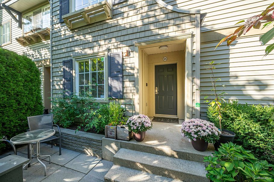 25 550 Browning Place North Vancouver, BC - 32