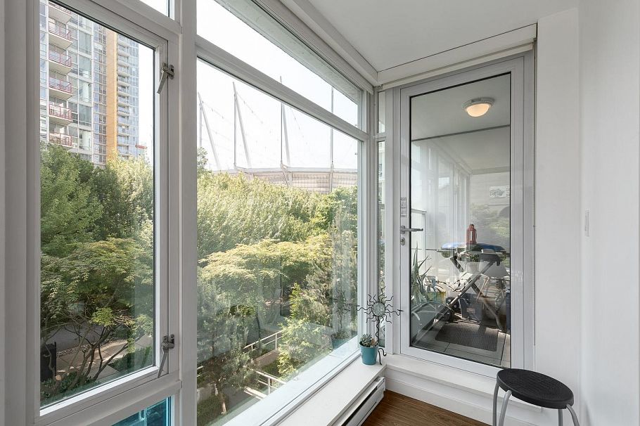 315 161 W Georgia Street Vancouver, BC - 13