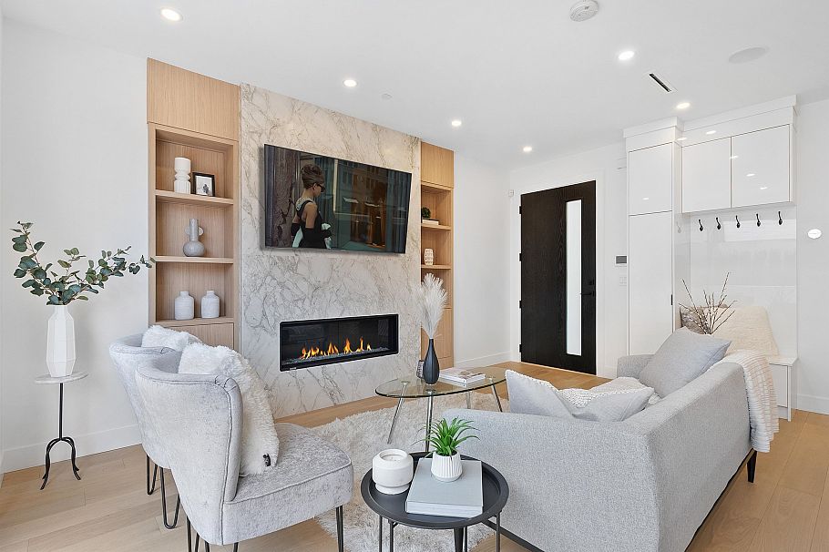 2 3536 W 14th Avenue Vancouver, BC - 3