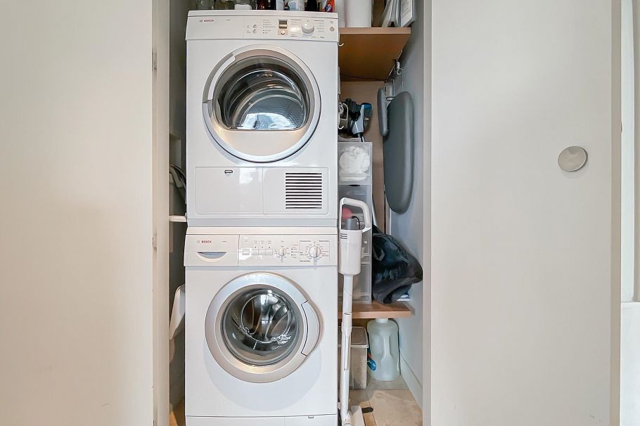 2005 838 W Hastings Street Vancouver, BC - 21