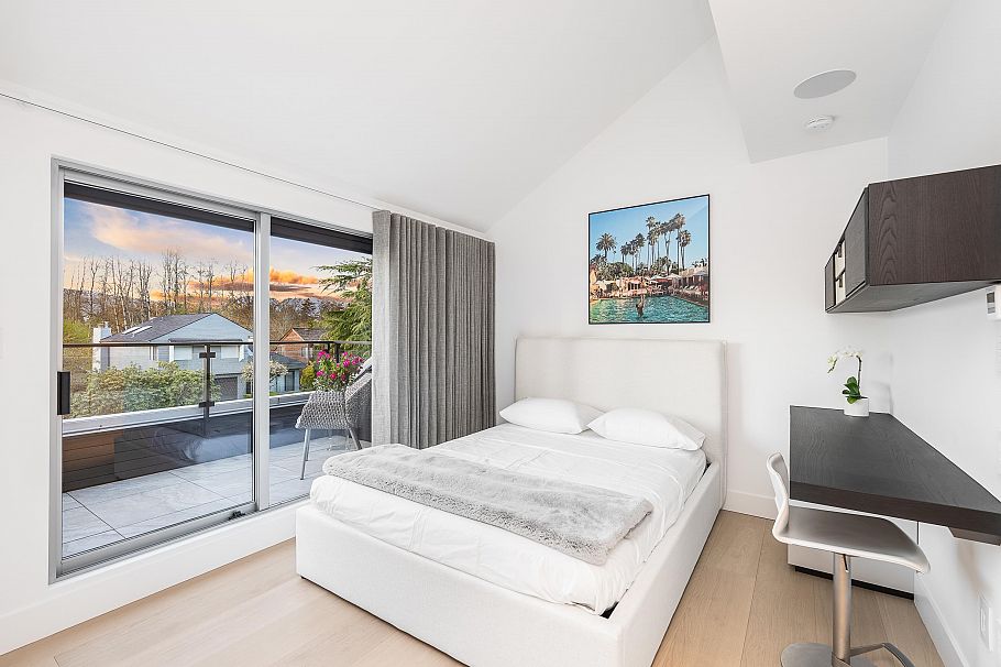 4416 W 1st Avenue Vancouver, BC - 22