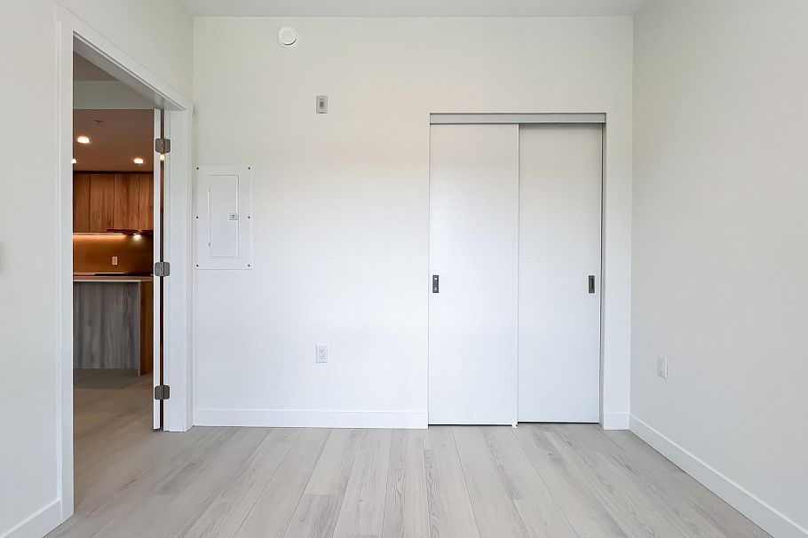 422 3594 Malsum Drive North Vancouver, BC - 15