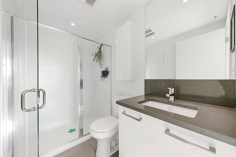 302 933 E Hastings Street Vancouver, BC - 19