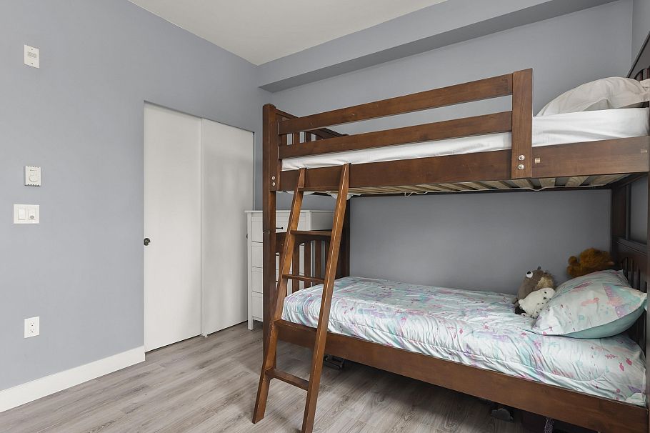 303 1327 Draycott Road North Vancouver, BC - 28