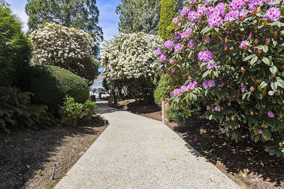 306 1385 Draycott Road North Vancouver, BC - 22