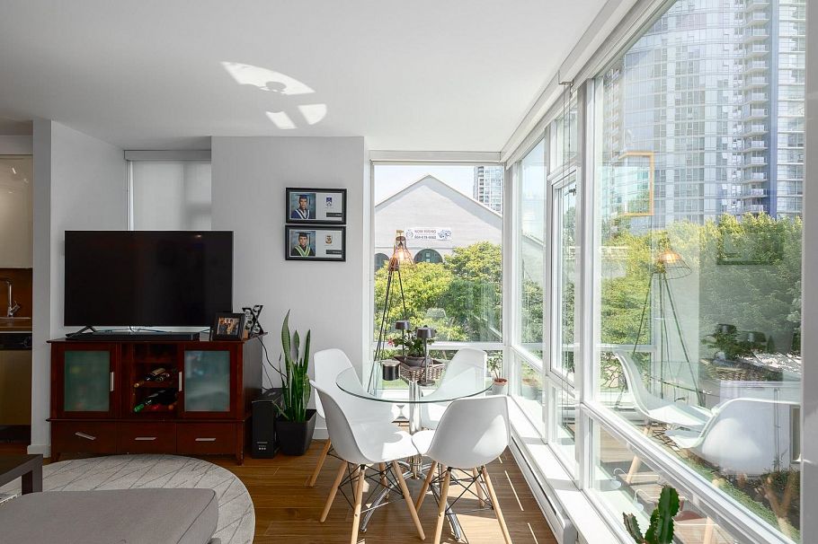 315 161 W Georgia Street Vancouver, BC - 10
