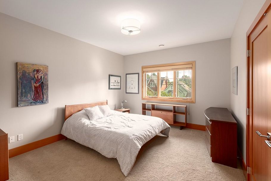 3230 W 31st Avenue Vancouver, BC - 19