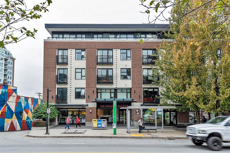 212 111 E 3rd Street North Vancouver, BC - 1