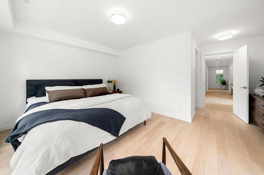 2025 Mackay Avenue North Vancouver, BC - 18