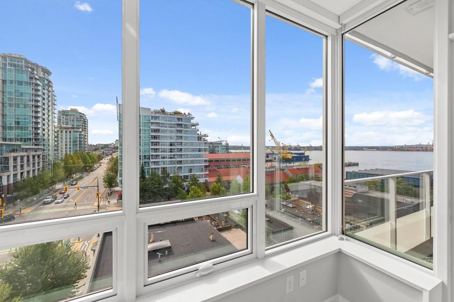 707 118 Carrie Cates Court North Vancouver, BC - 7