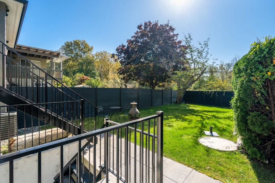 3210 E 62 Avenue Vancouver, BC - 22