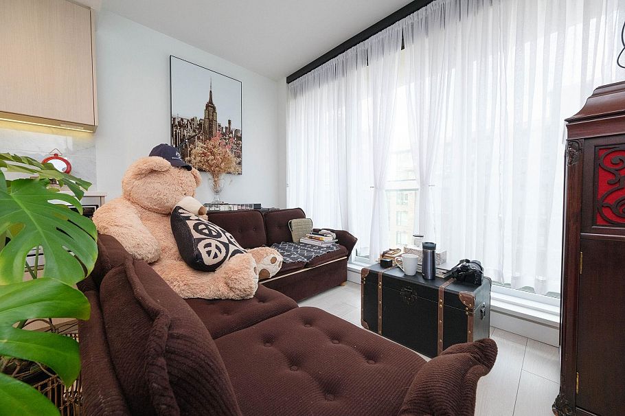 905 1768 Cook Street Vancouver, BC - 9