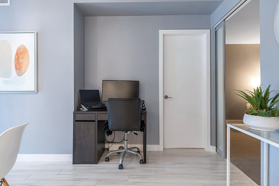 212 111 E 3rd Street North Vancouver, BC - 20