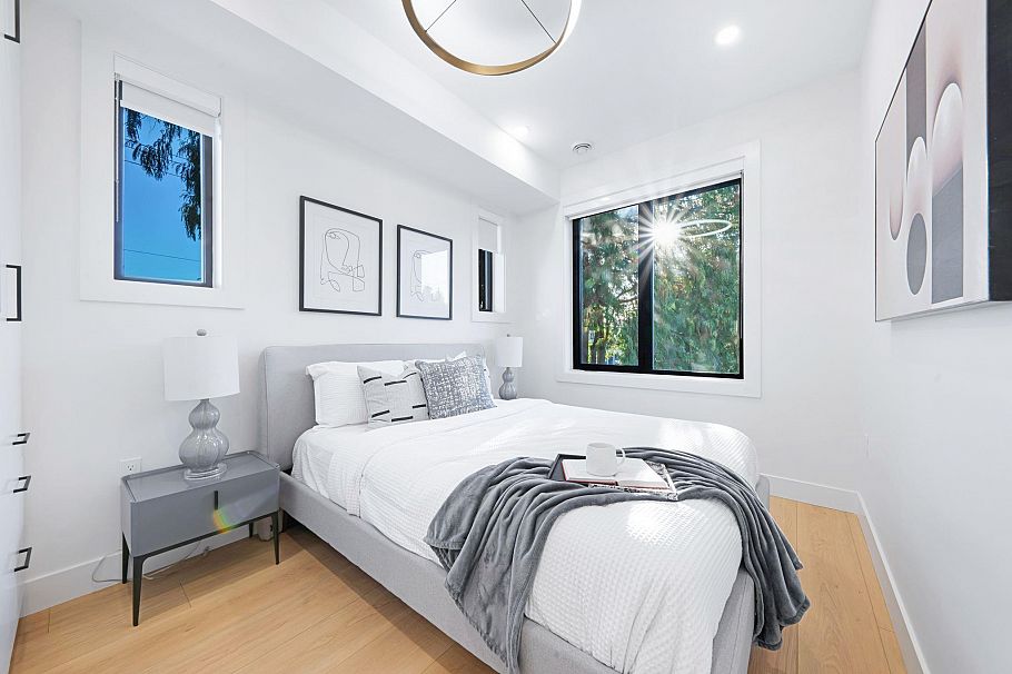 2 1233 E 37th Avenue Vancouver, BC - 16