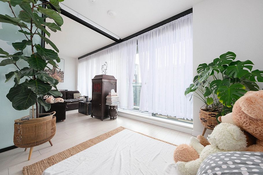 905 1768 Cook Street Vancouver, BC - 11