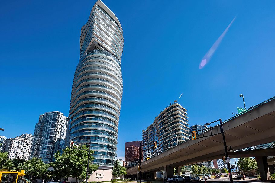 785 87 Nelson Street Vancouver, BC - 25