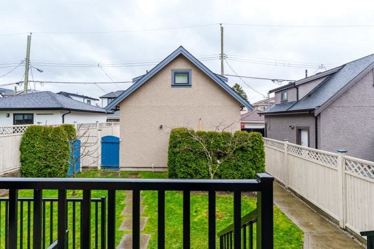 8068 Haig Street Vancouver, BC - 30