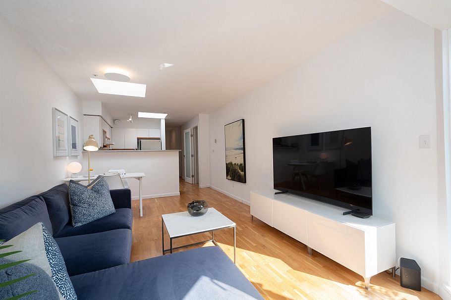 420 3440 W Broadway Vancouver, BC - 8