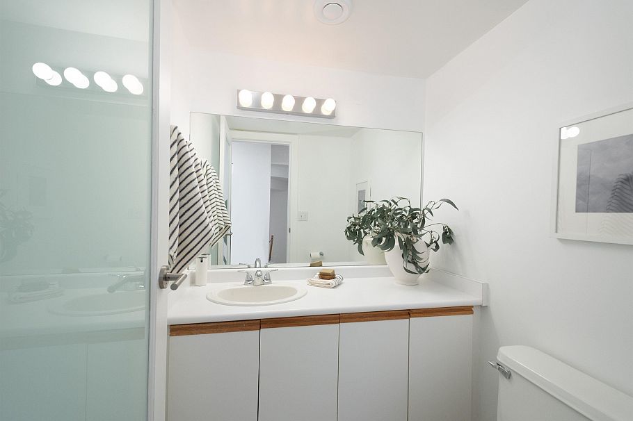 420 3440 W Broadway Vancouver, BC - 11