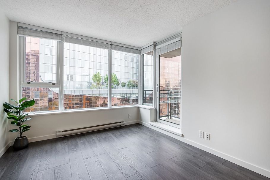 1207 33 Smithe Street Vancouver, BC - 11