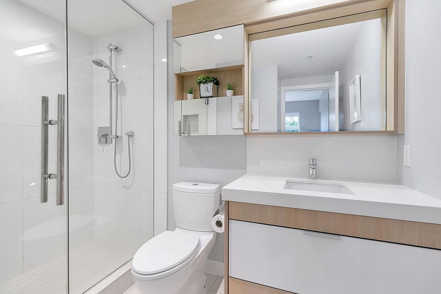 212 111 E 3rd Street North Vancouver, BC - 12