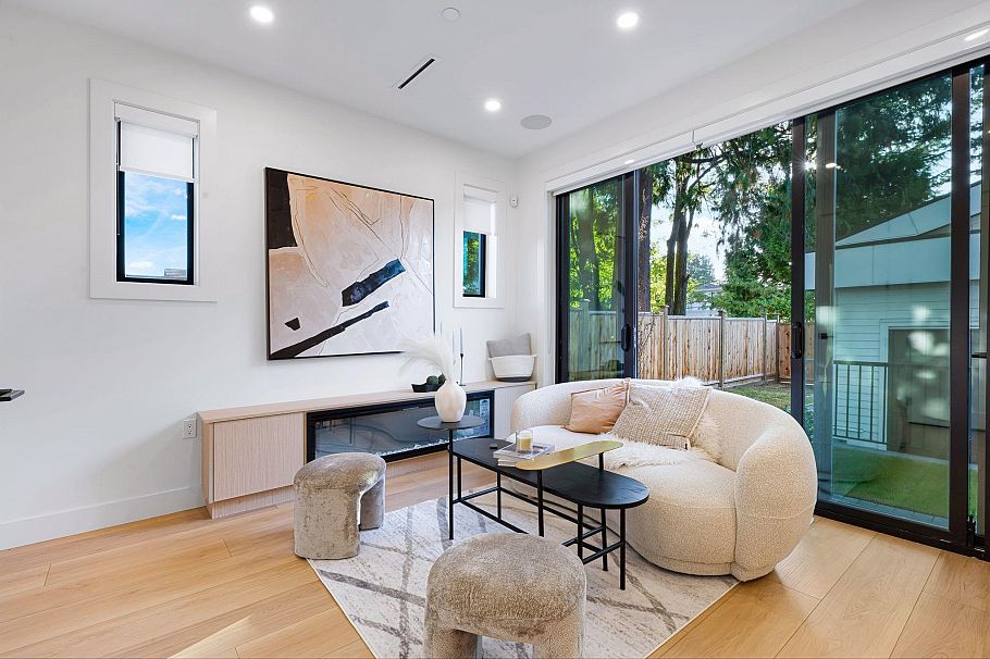 2 1233 E 37th Avenue Vancouver, BC - 7