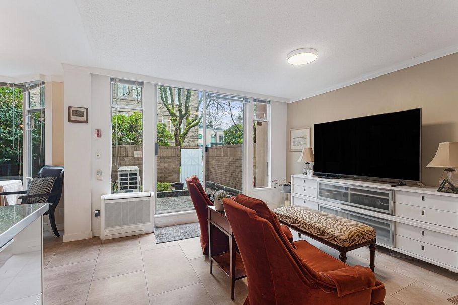 TH1 2668 Ash Street Vancouver, BC - 11